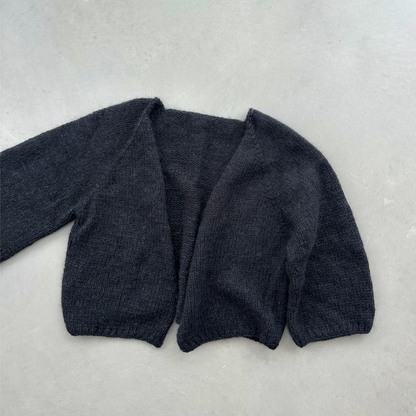 Stickmönster - Rookie Raglan Cardigan - Wool n Wonder
